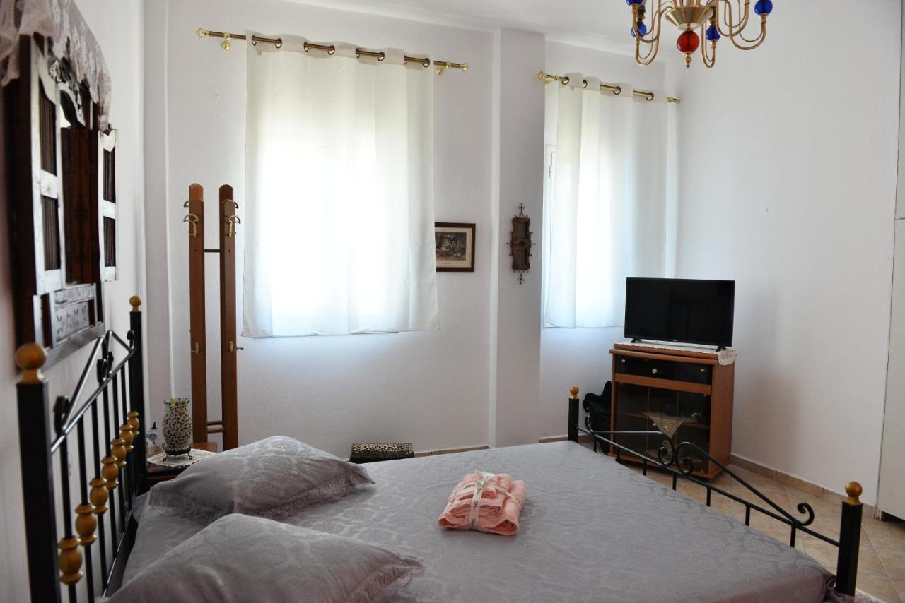 Κυκλαδίτικη Βίλα Στην Παραλία Αντώνηδες, Κύθνου Китнос Екстериор снимка